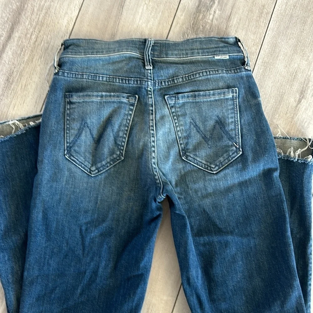 MOTHER the rascal ankle step fray jeans size 24 field of dreams